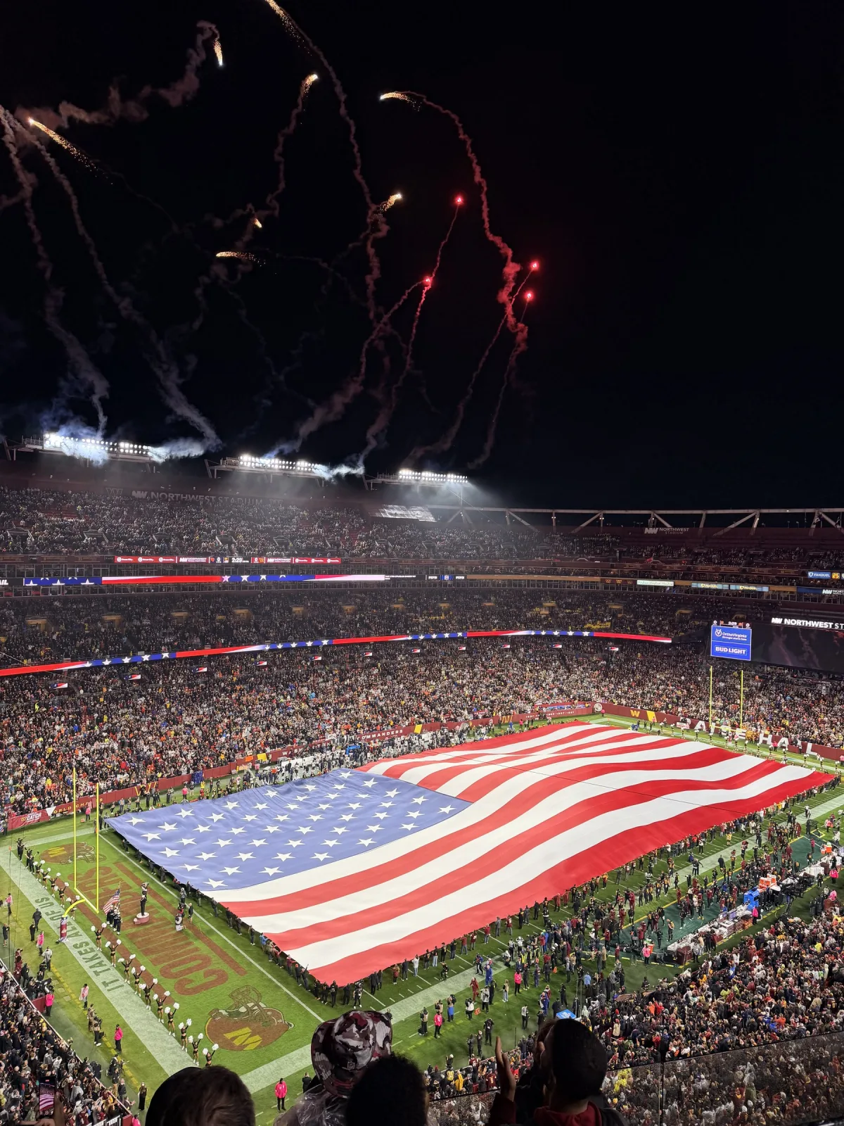 nfl flagge commanders bears