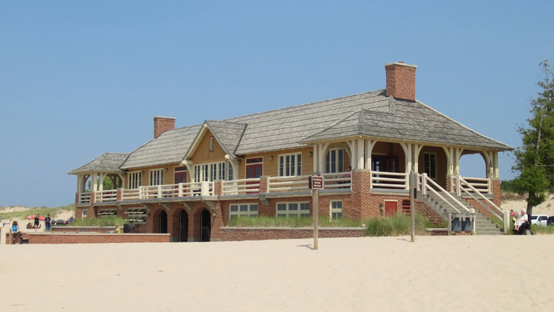 Historisches Beach House aus Backstein am Sandstrand des Ludington State Park