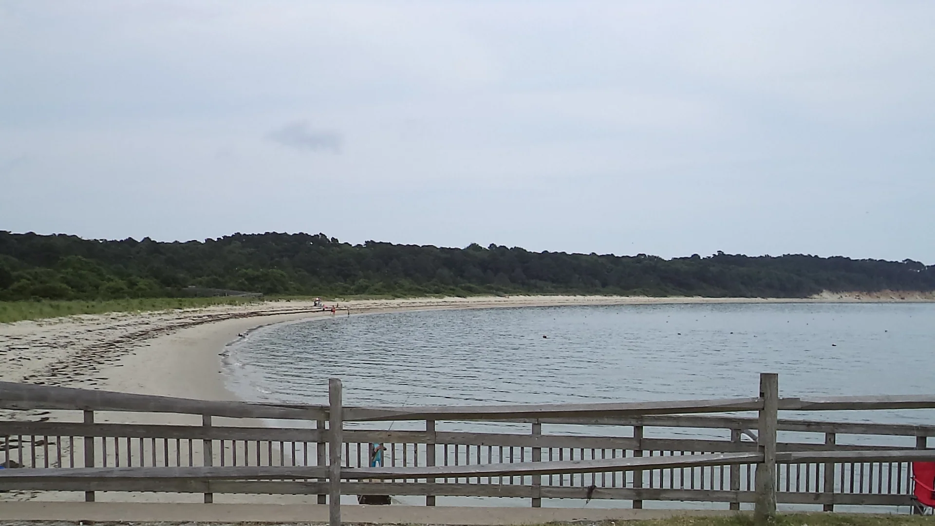 Geschützte Bucht und Sandstrand im Kiptopeke State Park an der Chesapeake Bay