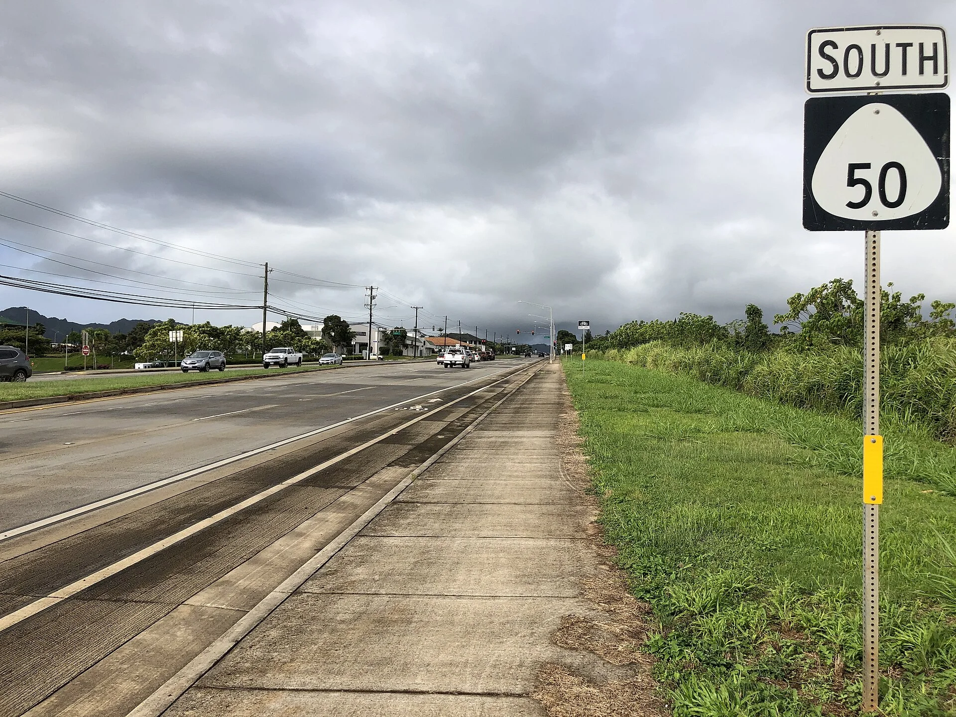 Kaumualiʻi Highway in Līhuʻe auf Kauaʻi, Hawaii