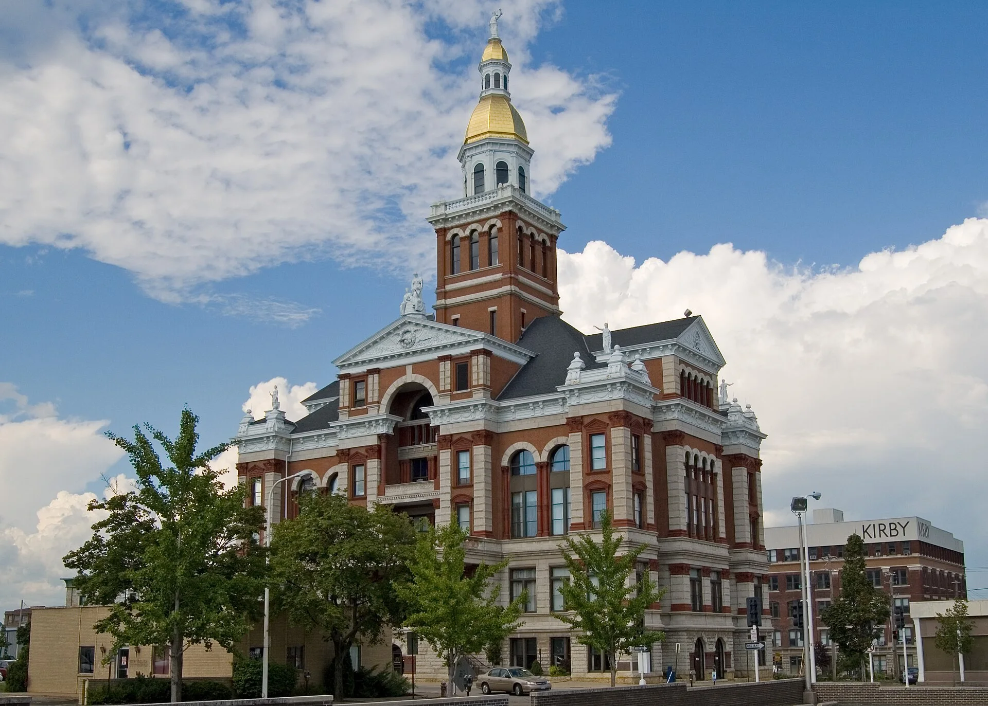 Dubuque County Courthouse in Dubuque, Iowa, USA