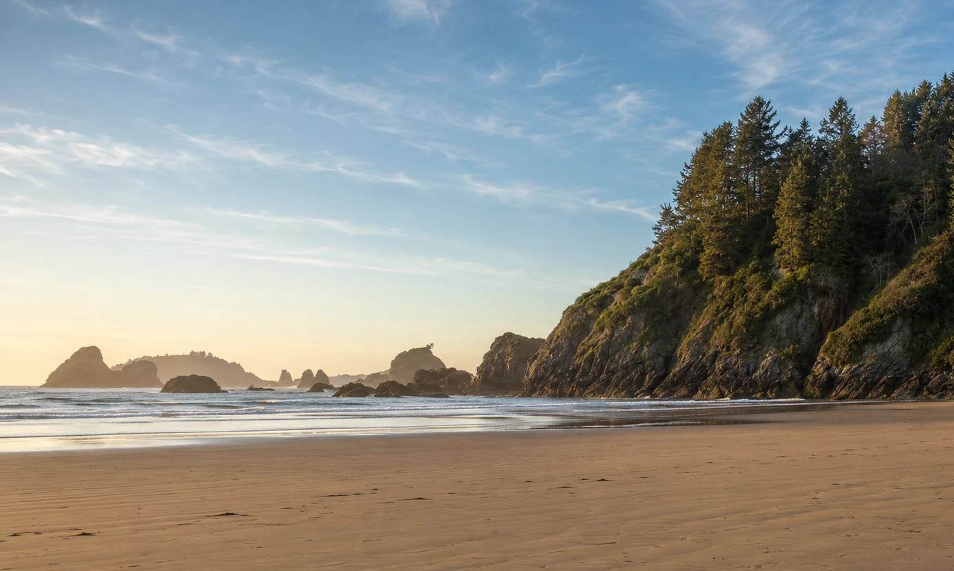 Moonstone Beach bei Cambria im warmen Abendlicht