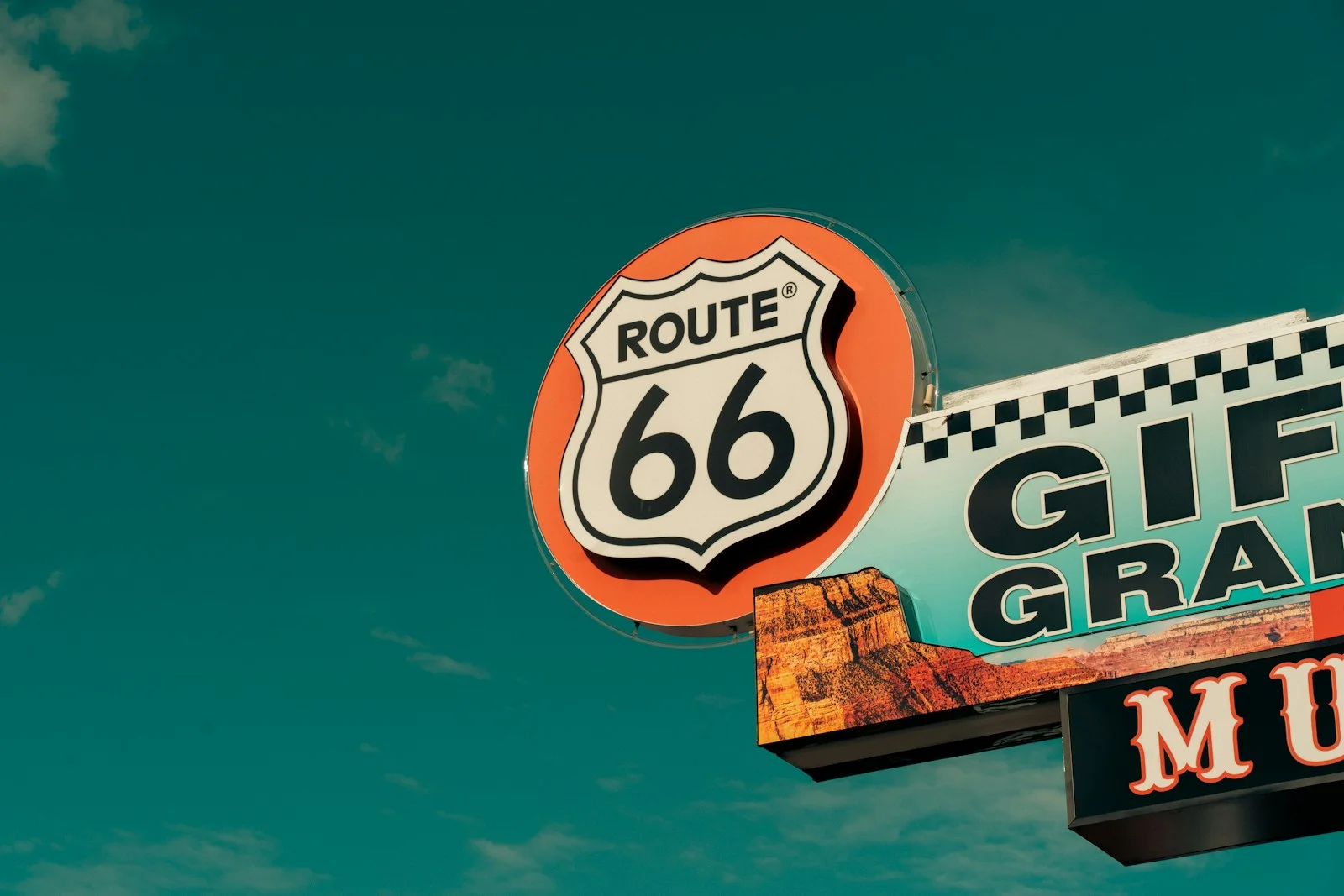 Historisches Route-66-Schild in Williams, Arizona