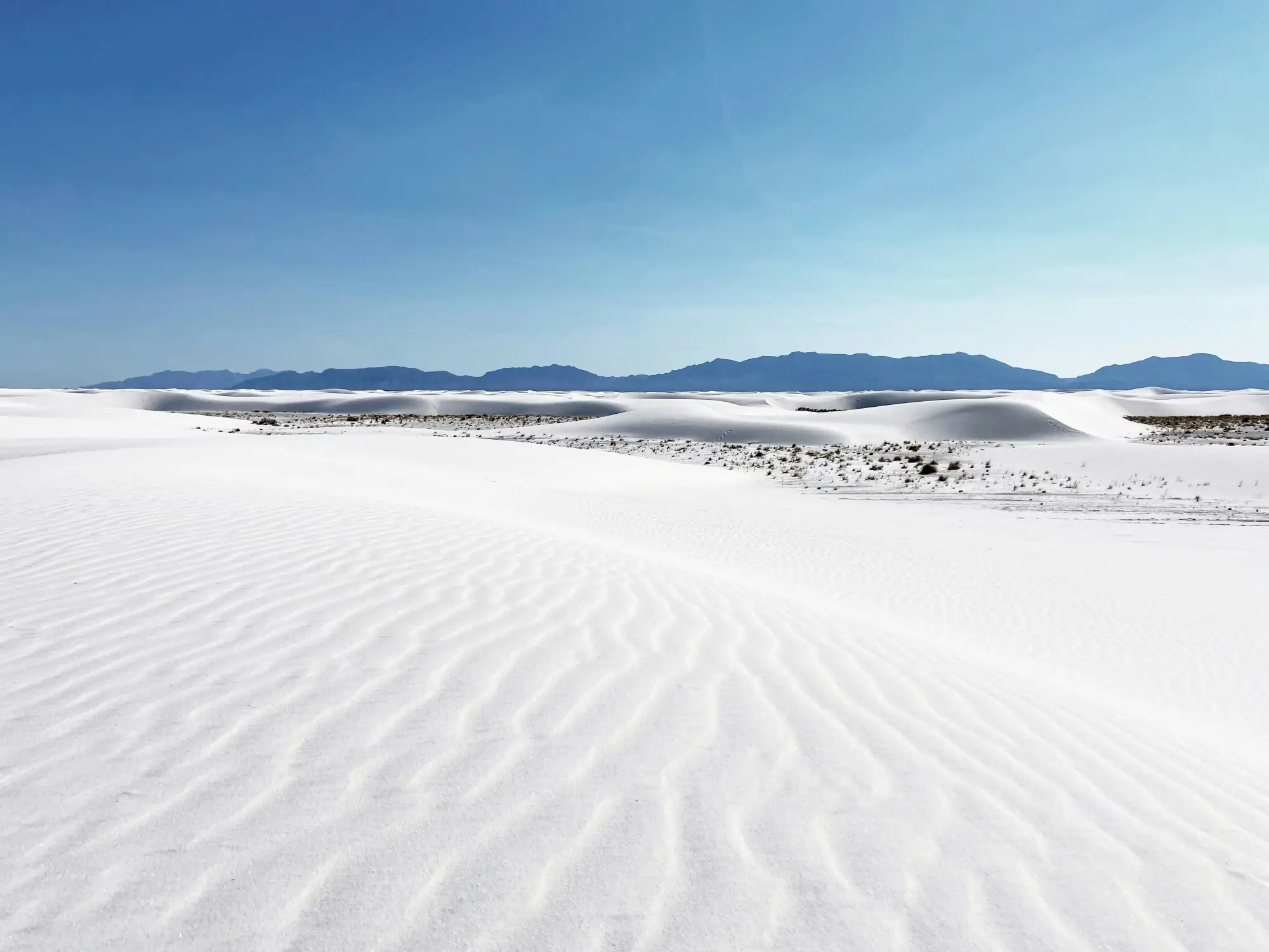 White Sands Duenen mit Bergkette White Sands Duenen mit Bergkette