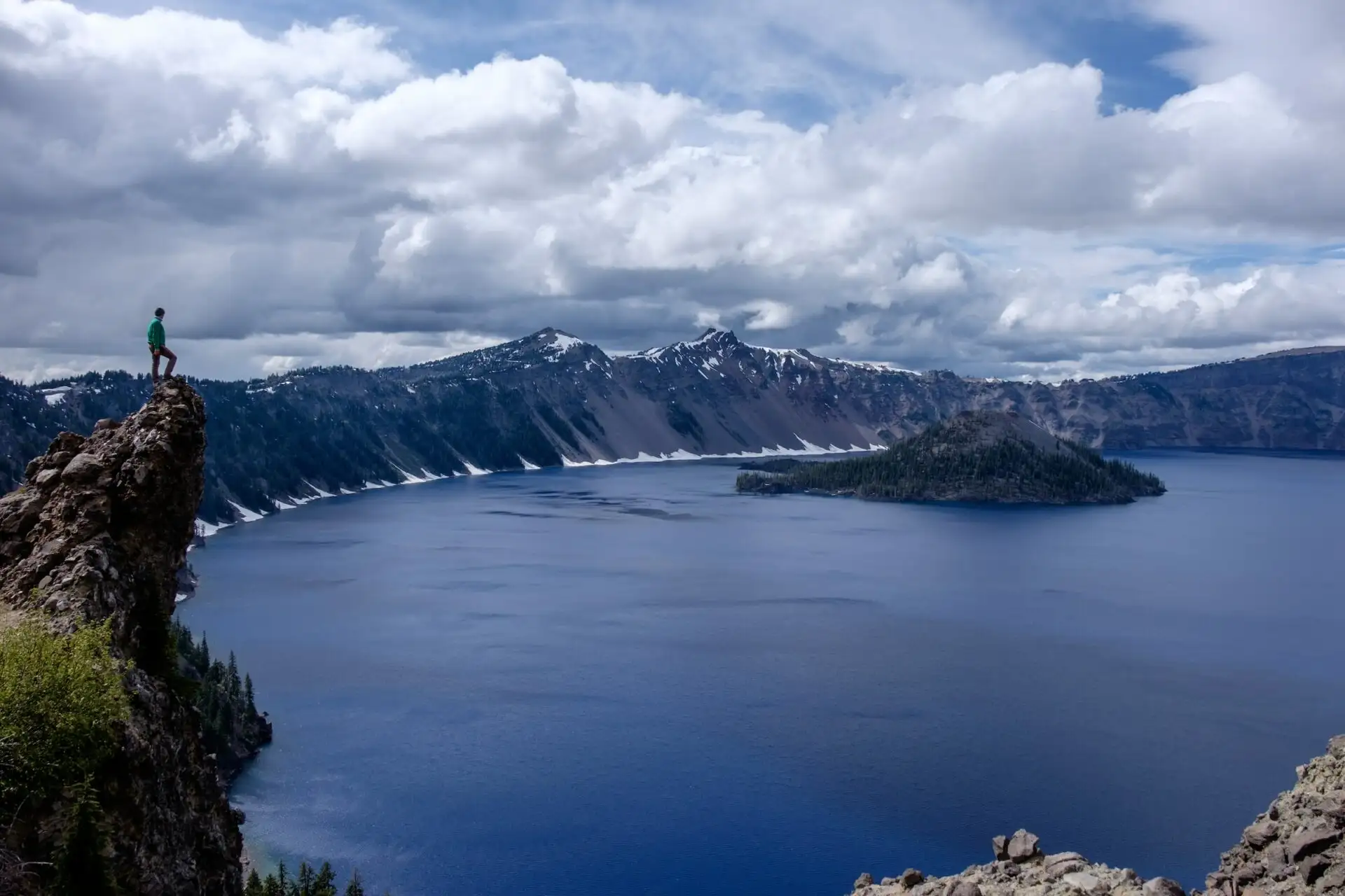 Blick auf den Crater Lake in Oregon