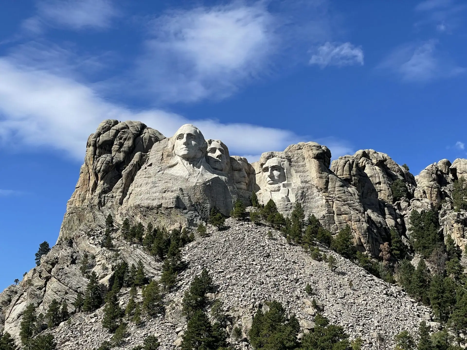 Mount Rushmore als bekannter Stopp in South Dakota