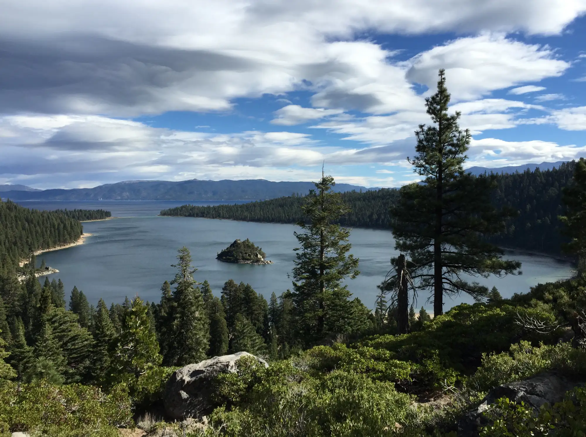 Blick in die Emerald Bay am Lake Tahoe